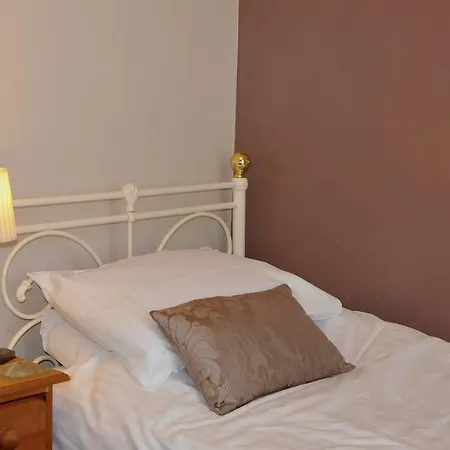 Guest house Dragon House Guest Harrogate