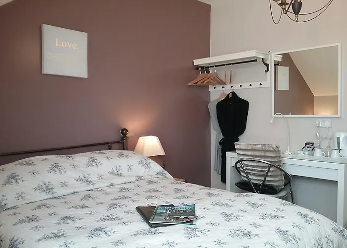 Dragon House Guest 4*